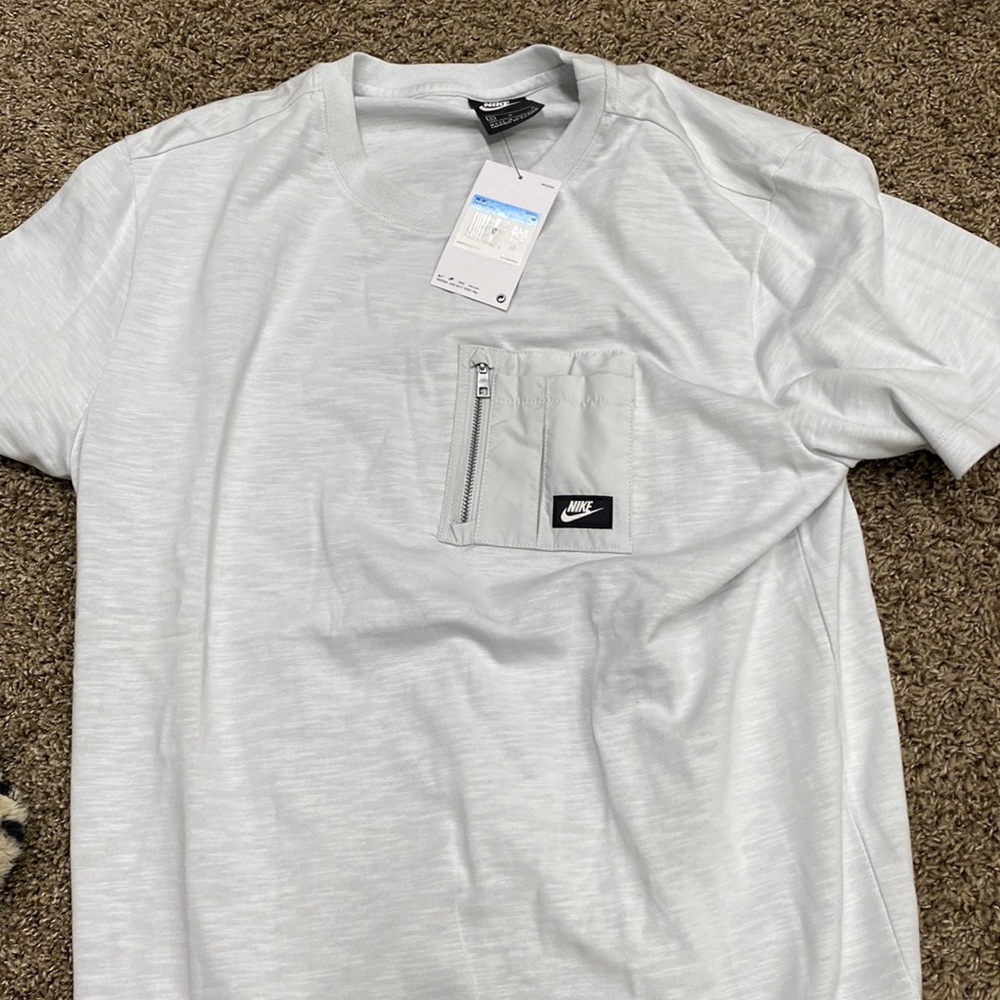 Mens Nike shirt